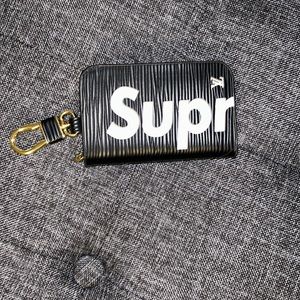 LV supreme key holder